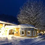 Post Am Traunsee ***s 3*