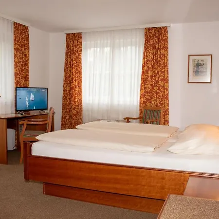 Otel Post Am Traunsee ***s 3*