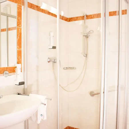 Post Am Traunsee ***s