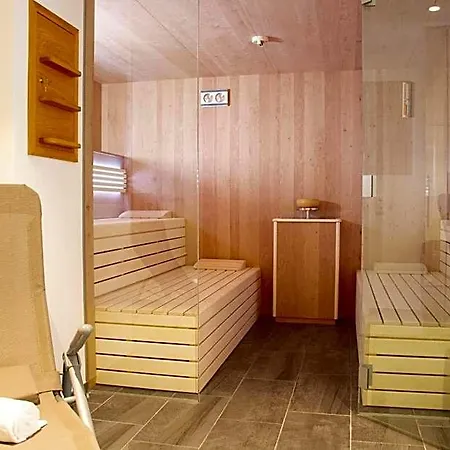 Otel Post Am Traunsee ***s Ebensee