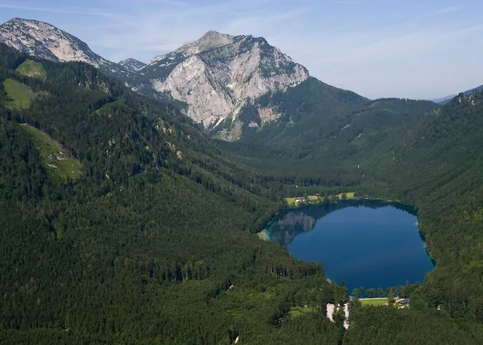 ホテル Post Am Traunsee ***s エーベンゼー