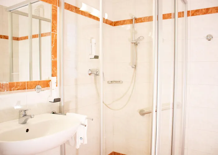 Post Am Traunsee ***s