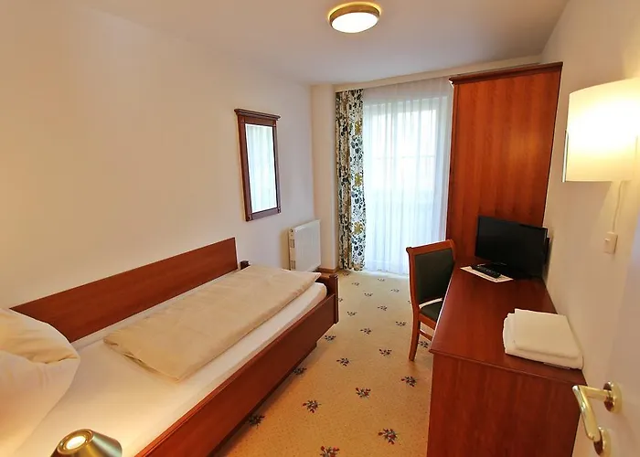 Post Am Traunsee ***s 3*