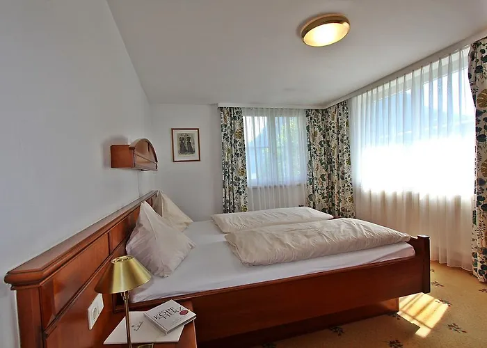 Otel Post Am Traunsee ***s 3*