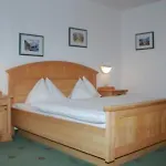 Post Am Traunsee ***s