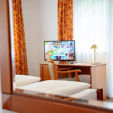 Post Am Traunsee ***s 3* Эбензее